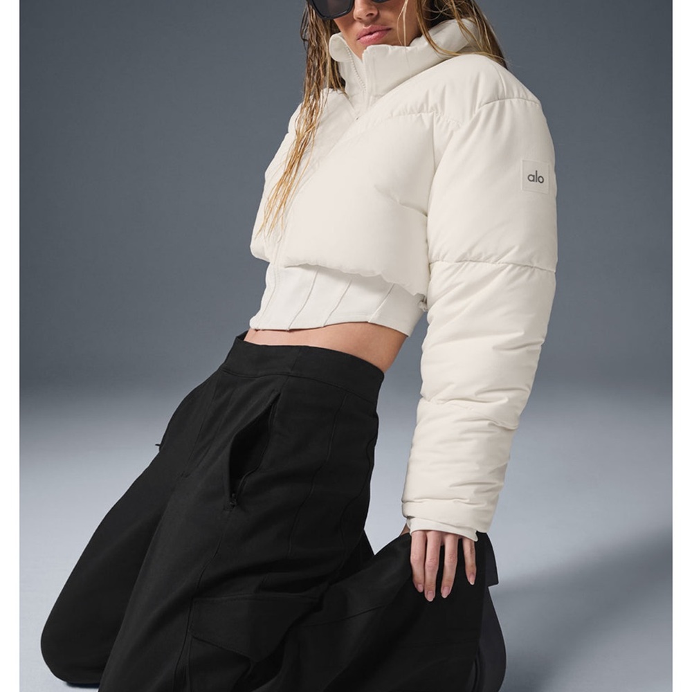 ALO Yoga Women's White Puffer Jacket